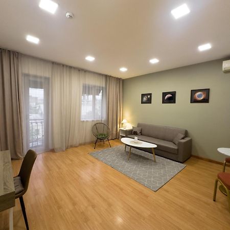 Rest Apartments By Nava Hotel Jerevan Exteriör bild