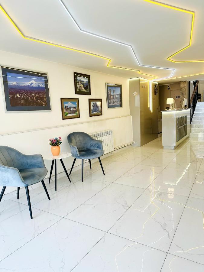 Rest Apartments By Nava Hotel Jerevan Exteriör bild