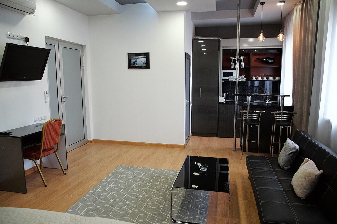 Rest Apartments By Nava Hotel Jerevan Exteriör bild